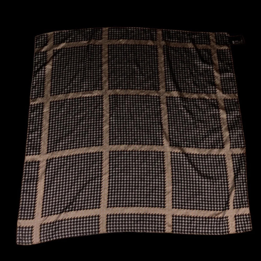 H&M patterned Satin vintage style  square scarf